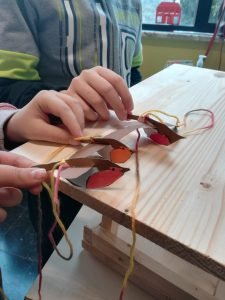 Progetto scuola "Costruiamo una mangiatoria" nel bosco del rugareto